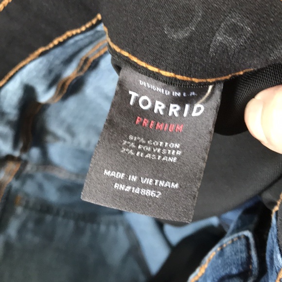 Torrid Sky High Skinny Jeans Size 22S - Picture 6 of 7